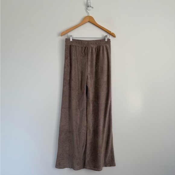 Beyond Yoga Tropez Terrycloth Pull-On Pant - Picture 7 of 9